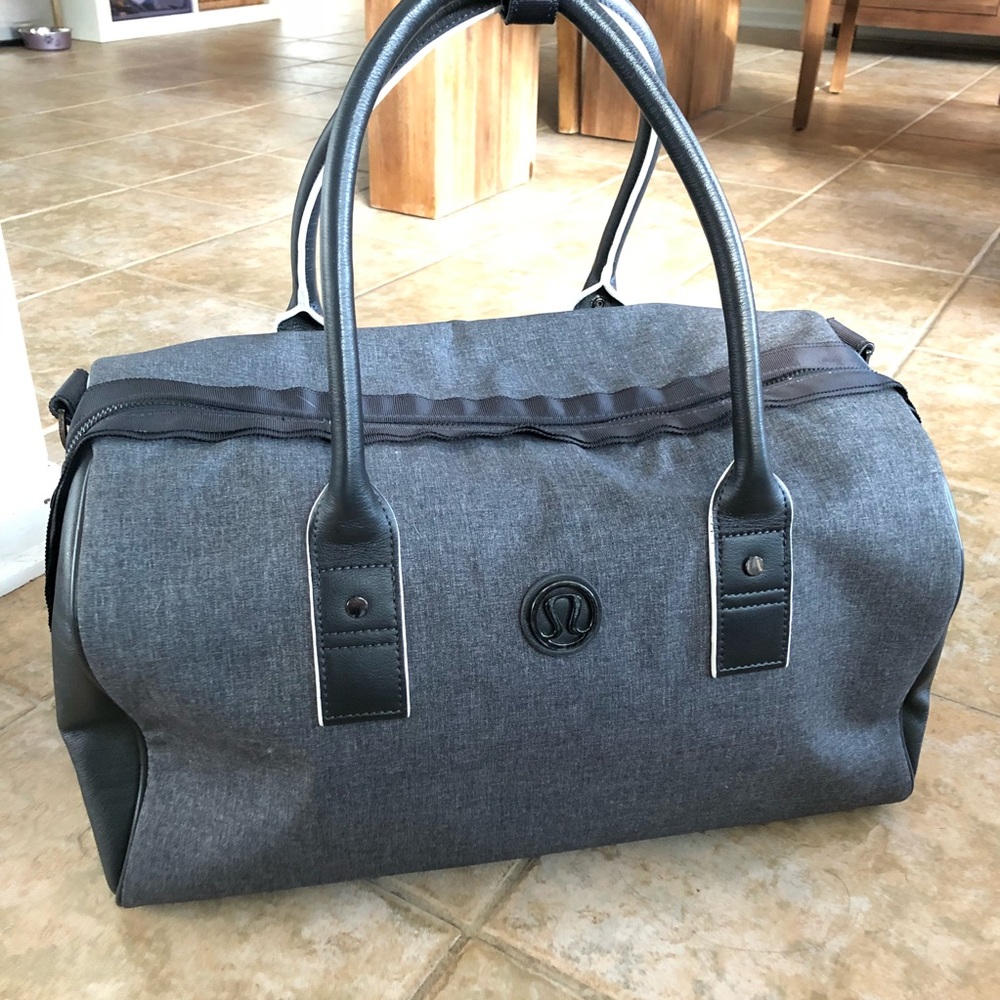 Never used Lululemon bag